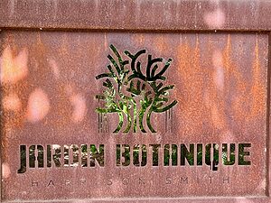 Harrison Smith JARDIN BOTANIQUE DE PAPEARI Entrance Sign