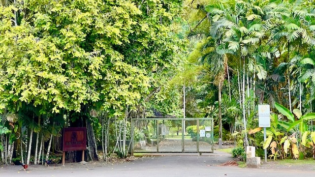 Entrance to the Harrison Smith Botanical Garden Tahiti